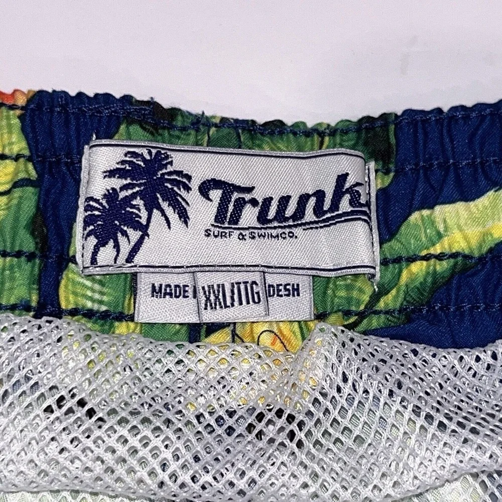 Trunks Surf & Swim Co Short Men's XXL Lined Pineapple‎ Banana Leaf Bathing Suit